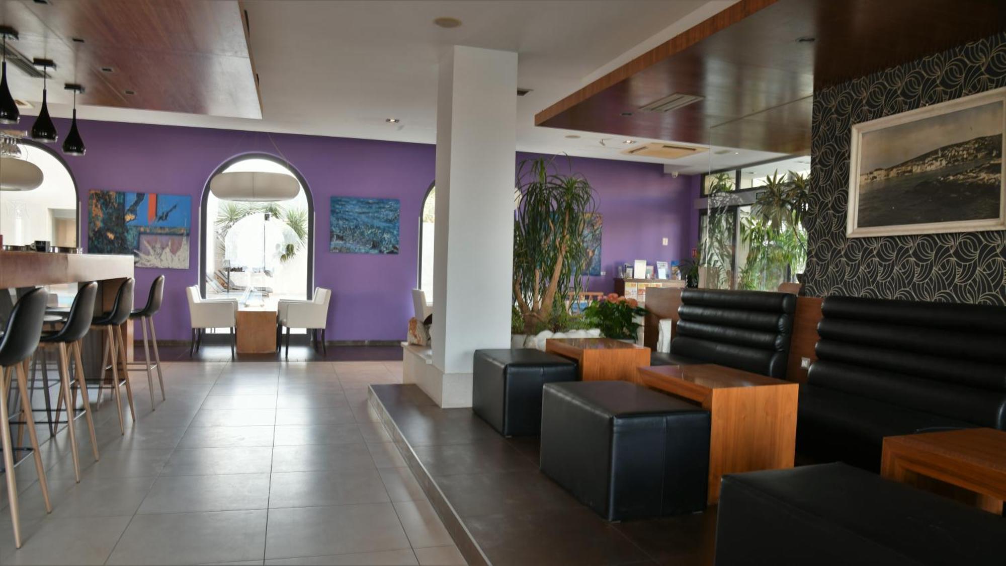 Hotel Lipa พอสติรา ภายนอก รูปภาพ